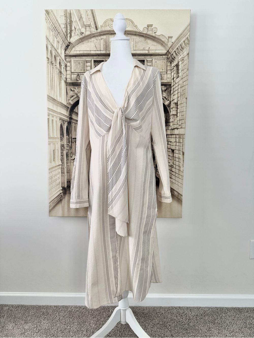 Preloved Zara Cream and Gray Striped Long-Sleeve Tie-Front Midi Dress